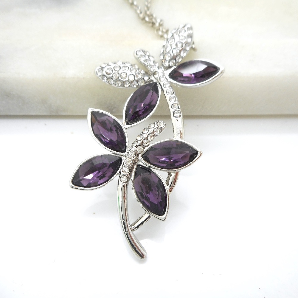 Beautiful Crystal Dragonfly Pendant Necklace